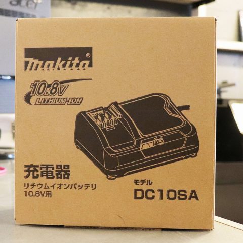 パワトレ東苗穂店から最新の買取情報 <br>【makita DC 10SA 充電器】
