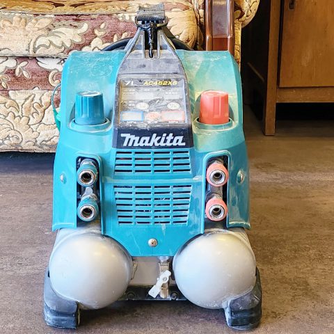 パワトレ東米里店から最新の買取情報 <br>【makita マキタエアコンプレッサ AC462XSH 中古】