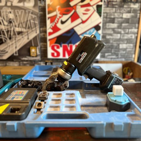 パワトレ豊平店から最新の買取情報 <br>【IZUMI  REC-200M2H  油圧式圧着工具】