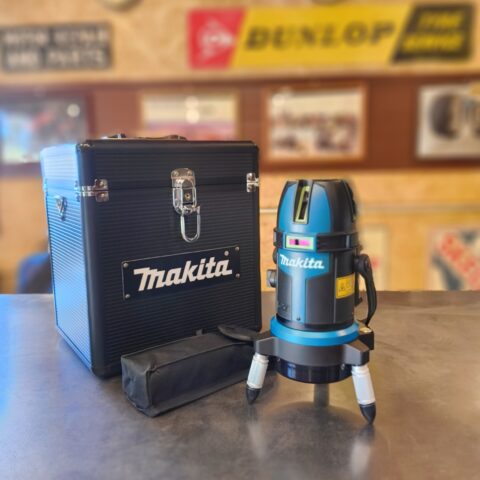 パワトレ東米里店から最新の買取情報 <br>【マキタ 屋内・屋外兼用墨出し器 SK507GDZ】