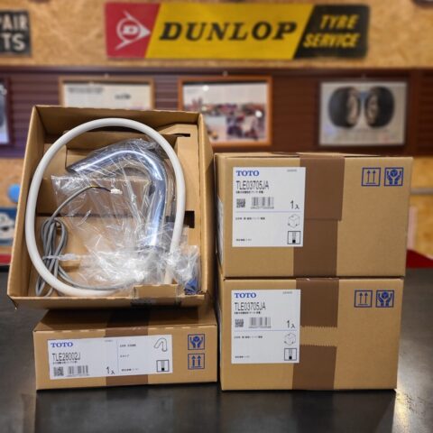 パワトレ東米里店から最新の買取情報 <br>【TOTO TLE28002J 台付自動水栓 TOTO TLE03705JA 自動水栓機能部 】