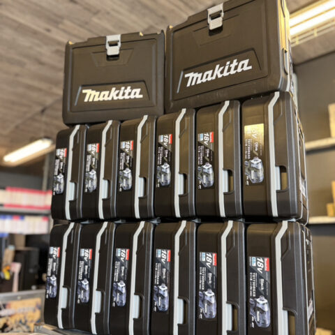 パワトレ東苗穂店から最新の買取情報 <br>【マキタ インパクトドライバ TD173DRGX 14台】