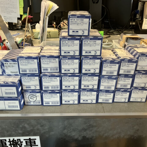 パワトレ東苗穂店から最新の買取情報 <br>【Panasonic スイッチ・ダブルコンセント】