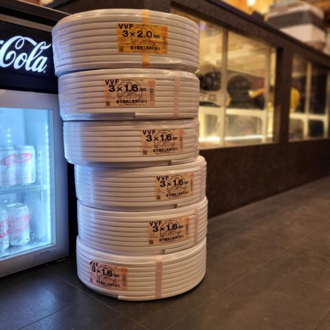 パワトレ東米里店から最新の買取情報<br>【富士電線 VVF カラー 計6巻】