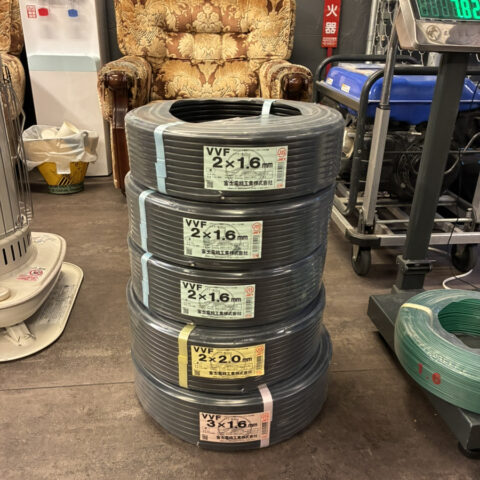 パワトレ東苗穂店から最新の買取情報<br>【富士 VVF カラー 黒 計5巻】