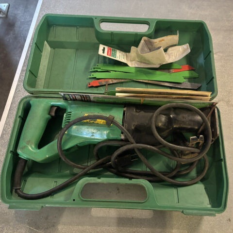 パワトレ東苗穂店から最新の買取情報<br>【日立工機 電子セーバーソー CR12V】