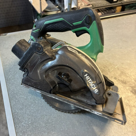 パワトレ東苗穂店から最新の買取情報<br>【ハイコーキ 日立工機 コードレスチップソーカッター】