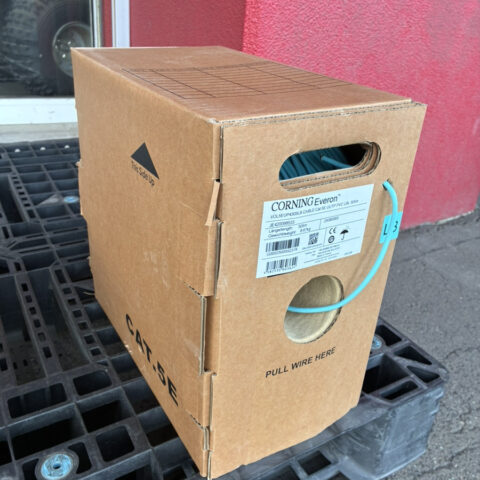 パワトレ東苗穂店から最新の買取情報 <br>【コーニング Cat5 LANケーブル】