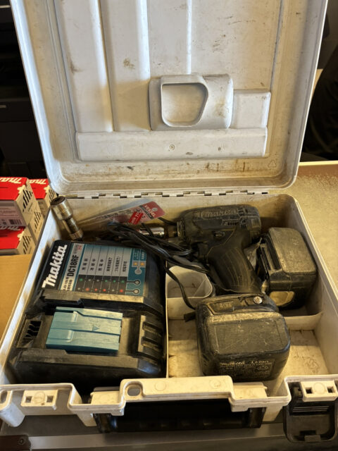 Makita 電動ドライバ TD138DRFXW買取